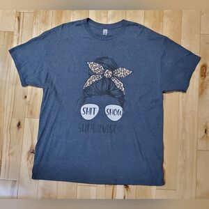 Gildan Womens 'Sh*t Show Supervisor' Gray Shirt (XL)